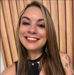 Aline Vanzuita